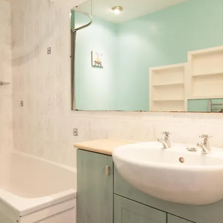 Central Cheltenham, Regency Apartment With Parking, Cavalier Suite - Sleeps 6 Exterior photo
