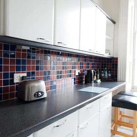Central Cheltenham, Regency Apartment With Parking, Cavalier Suite - Sleeps 6 Exterior photo